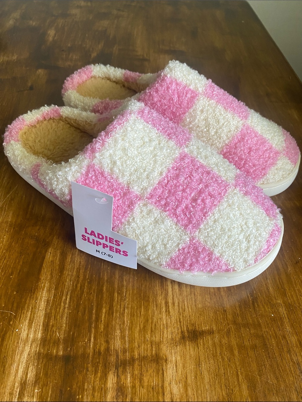 Checkerboard Slippers, Pink and White Sherpa